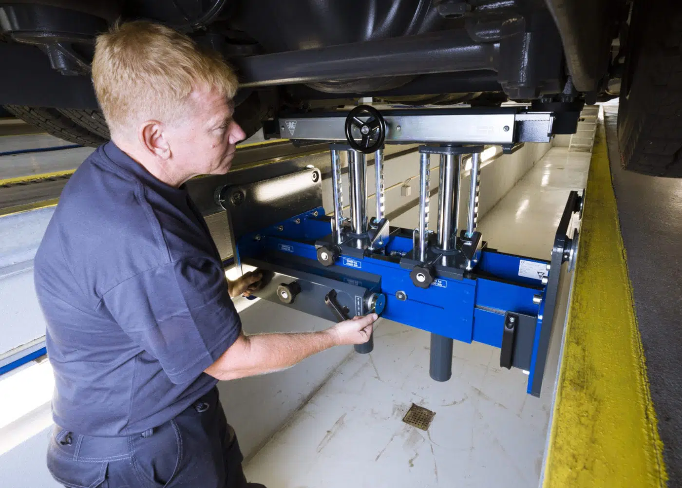 AC-GD-2M | 10-20tonna gryfjutjakkar 2cyl m. læsingum - Image 2