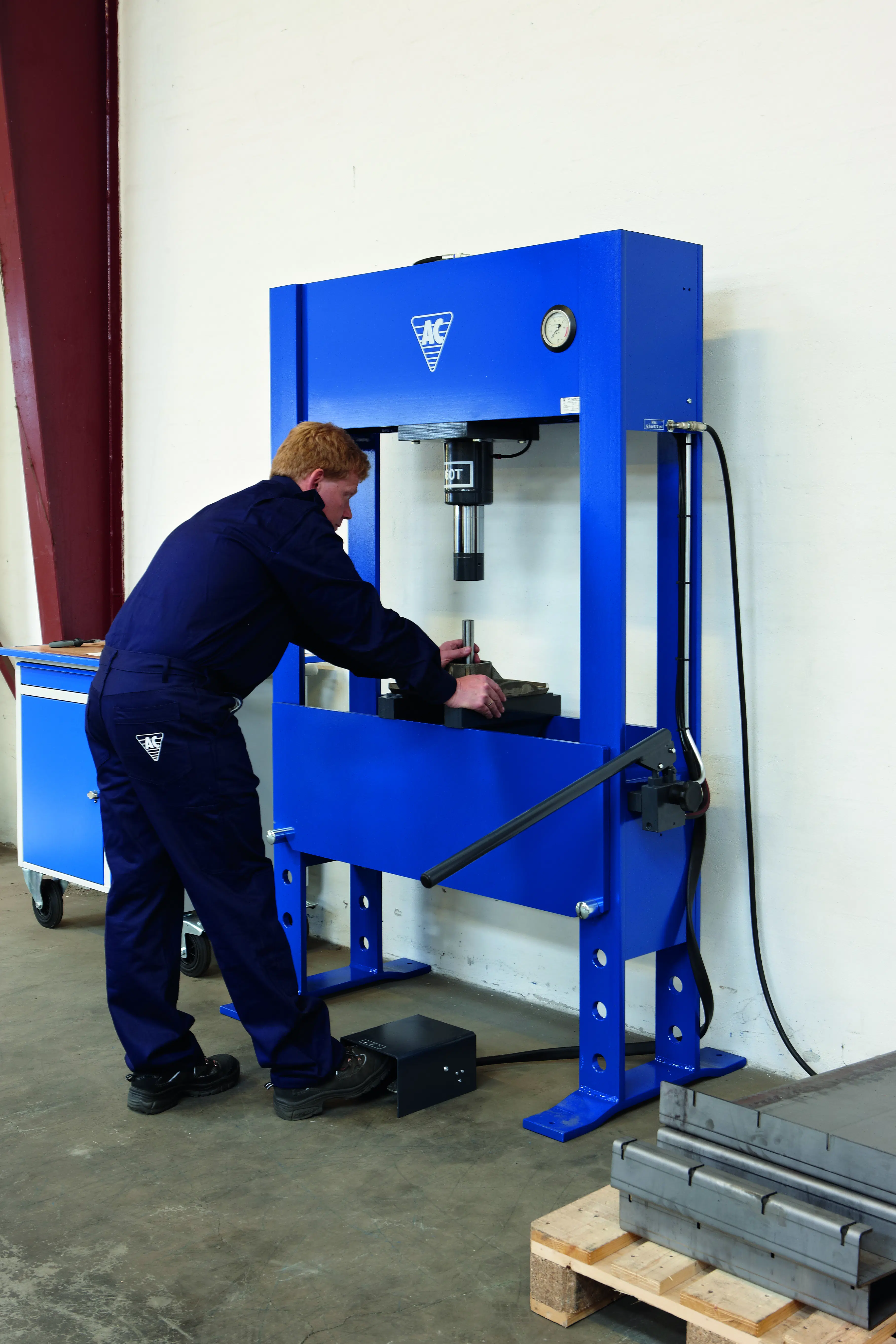 AC-P100H - 100t legupressa ( hand/loft ) - Image 6