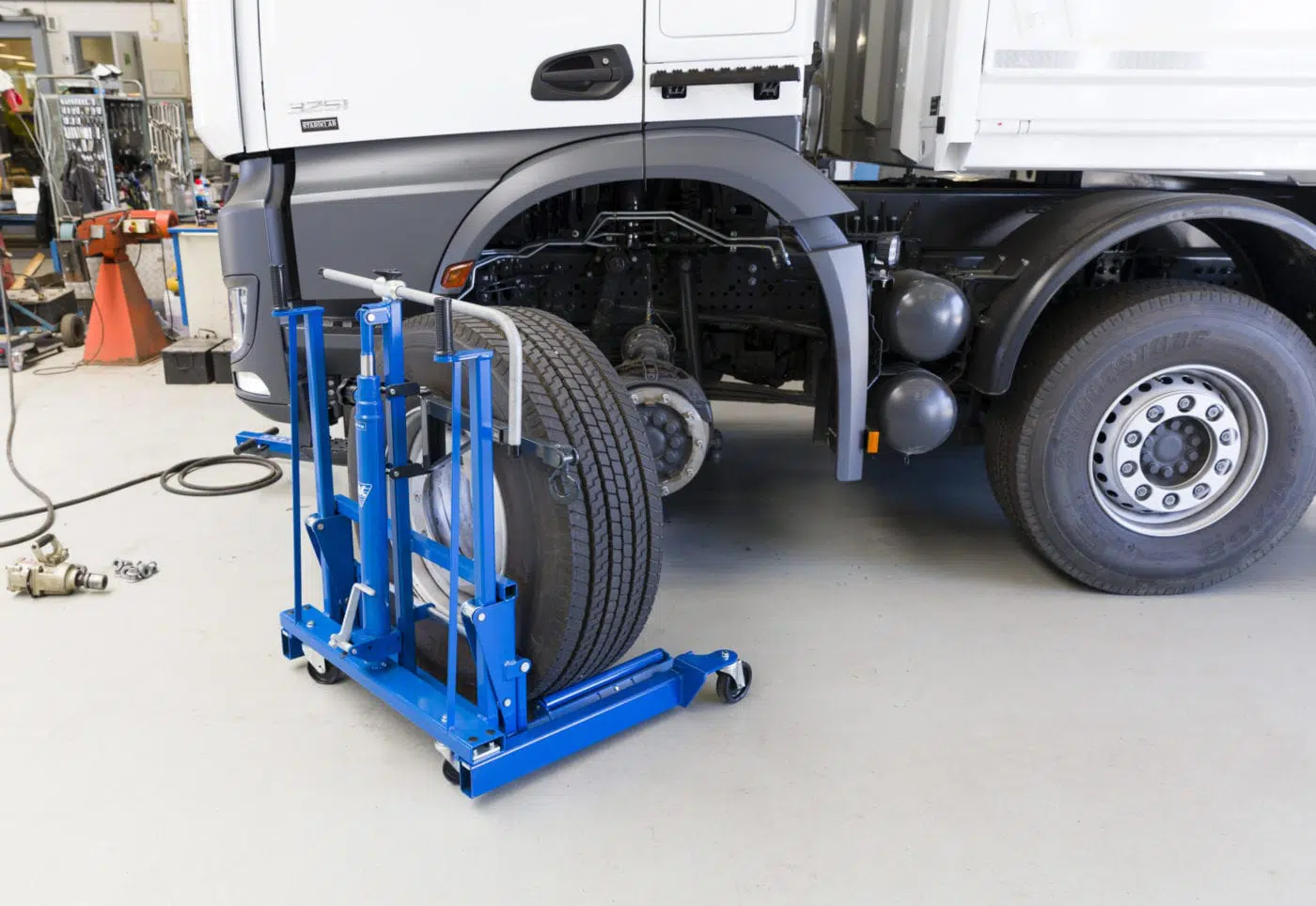 AC-WTA500 Dekkjalyfta - Image 3