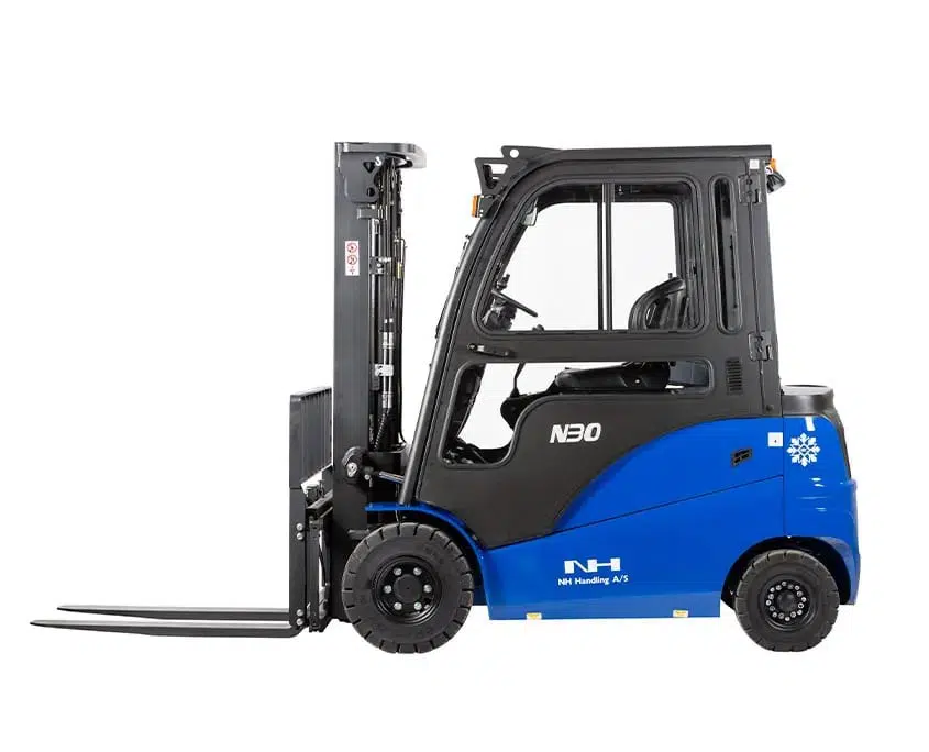 Gaffallyftari 4-hjóla - 3,0t - með húsi