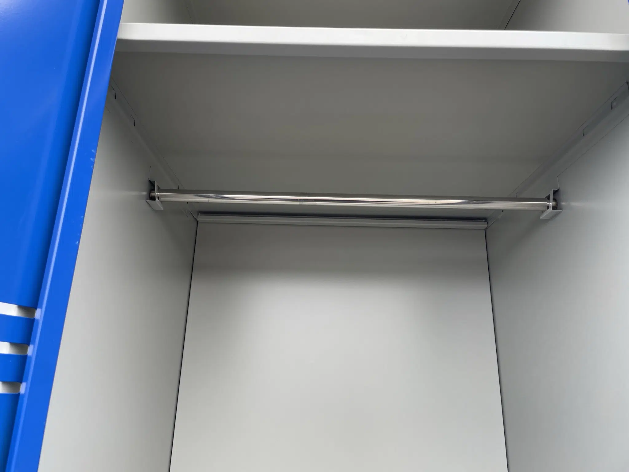 Starfsmannaskápur breiður - Image 11