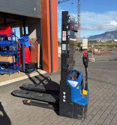 Notaður staflari raf/raf 1.6m / 1.2T