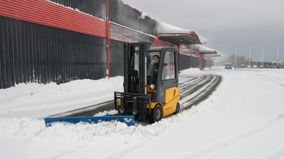 Snjóplógur 2000mm , gúmmíkanntur - Image 4
